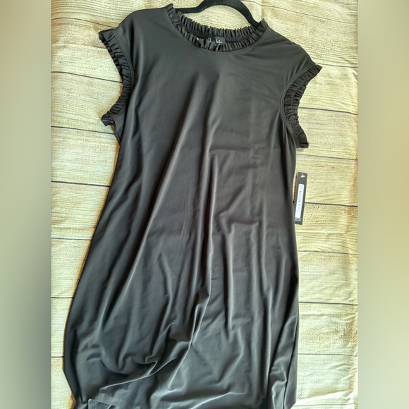 Nicole Miller Dresses & Skirts - Nicole Miller Black Ruffle Trim Dress size XL